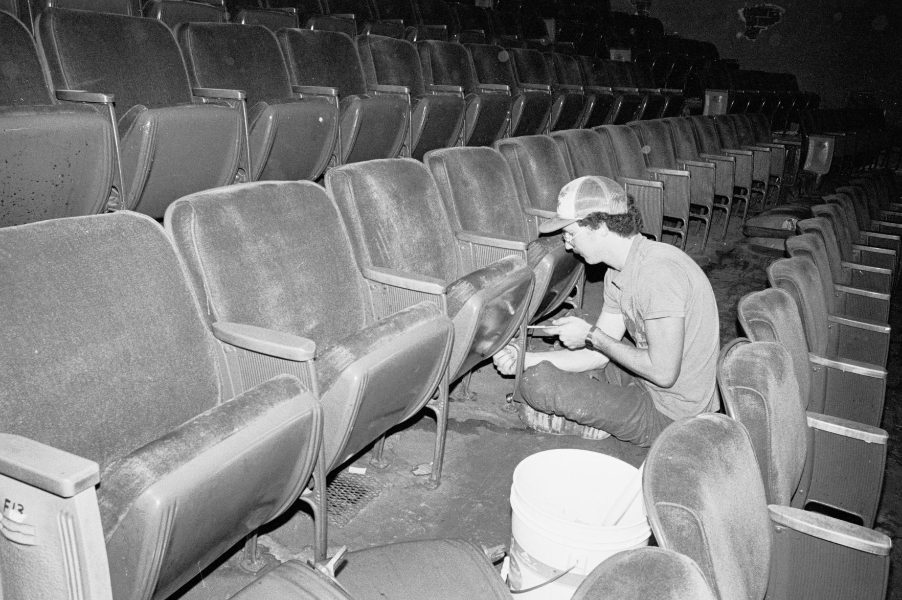 Fox Theater seat removal, August 1985